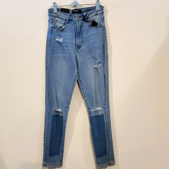 High Waist Jeans - Picture 2 of 3